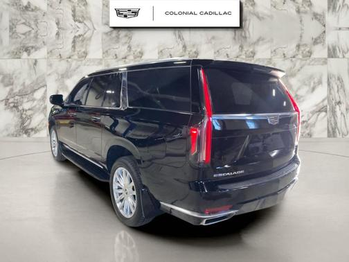 2023 Cadillac Escalade ESV Luxury
