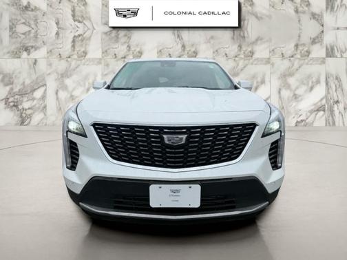2022 Cadillac XT4 Premium Luxury