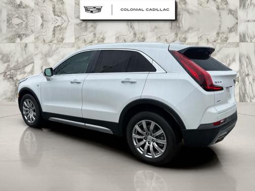 2022 Cadillac XT4 Premium Luxury