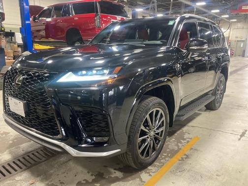 2025 Lexus LX 700h F Sport