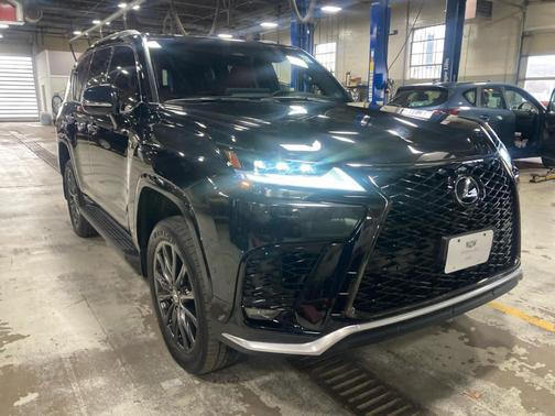 2025 Lexus LX 700h F Sport