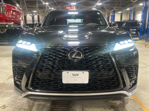2025 Lexus LX 700h F Sport