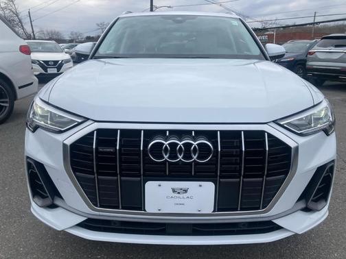 2024 Audi Q3 45 S line Premium