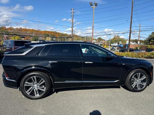 2024 Cadillac LYRIQ Luxury