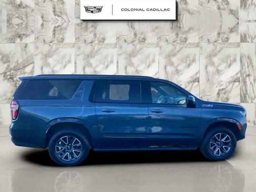 Shadow Gray Metallic 2021 Chevrolet Suburban Z71