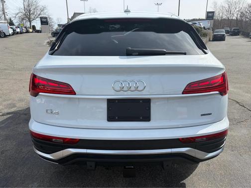 2024 Audi Q5 45 S line quattro Premium