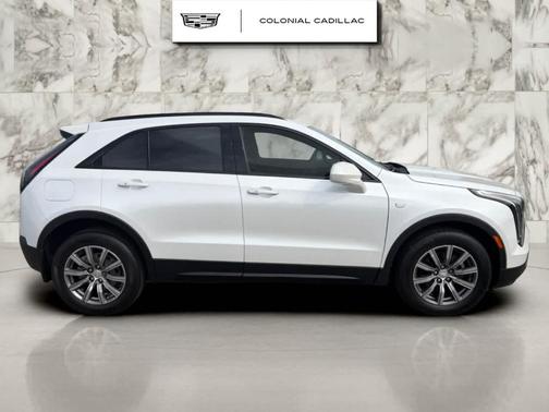 Crystal White Tri-Coat 2019 Cadillac XT4 Sport