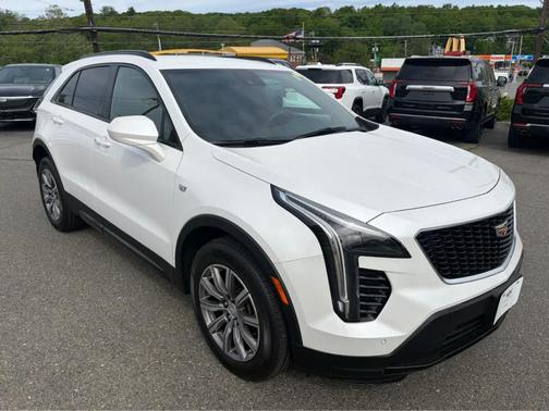 Crystal White Tri-Coat 2019 Cadillac XT4 Sport