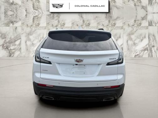 Crystal White Tri-Coat 2019 Cadillac XT4 Sport
