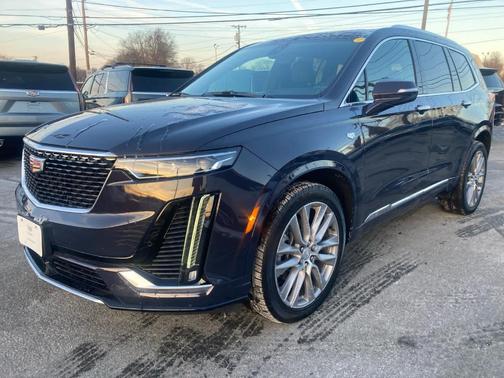 2025 Cadillac XT6 Premium Luxury AWD