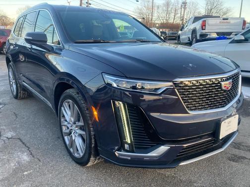 2025 Cadillac XT6 Premium Luxury AWD