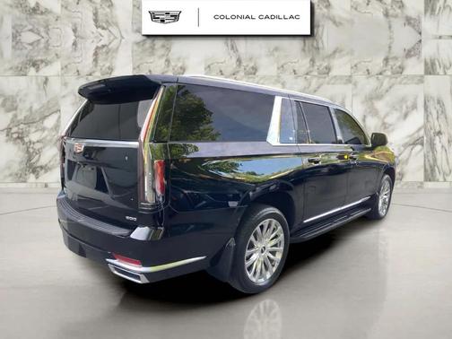 2023 Cadillac Escalade ESV Premium Luxury