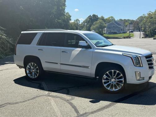 2020 Cadillac Escalade Premium Luxury