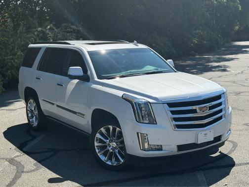2020 Cadillac Escalade Premium Luxury