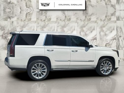 2020 Cadillac Escalade Premium Luxury