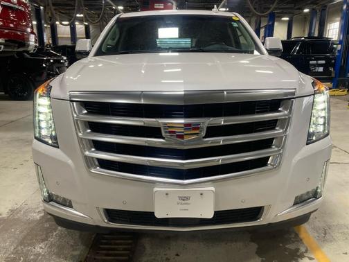 2020 Cadillac Escalade Premium Luxury