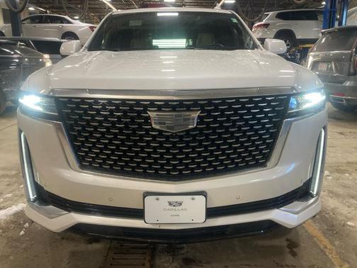 2024 Cadillac Escalade ESV Premium Luxury