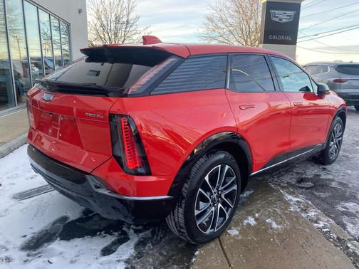 2025 Cadillac OPTIQ Sport