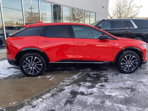 2025 Cadillac OPTIQ Sport