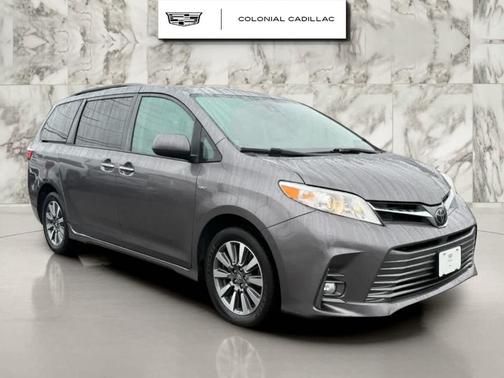 2020 Toyota Sienna XLE Premium
