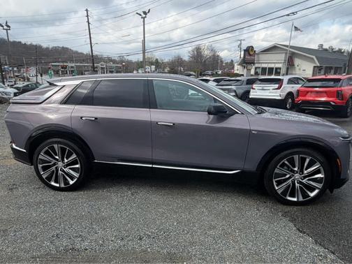 Celestial 2025 Cadillac LYRIQ Luxury