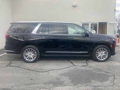 2021 Cadillac Escalade ESV Premium Luxury