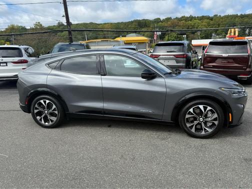 2021 Ford Mustang Mach-E Premium