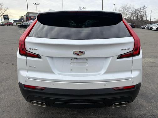 2023 Cadillac XT4 Luxury