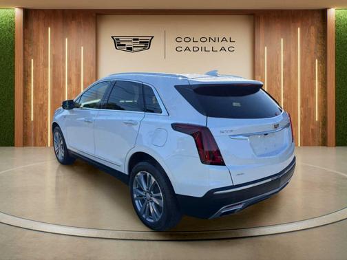 Crystal White Tri-Coat 2024 Cadillac XT5 Premium Luxury
