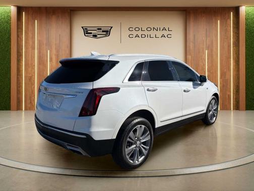 Crystal White Tri-Coat 2024 Cadillac XT5 Premium Luxury
