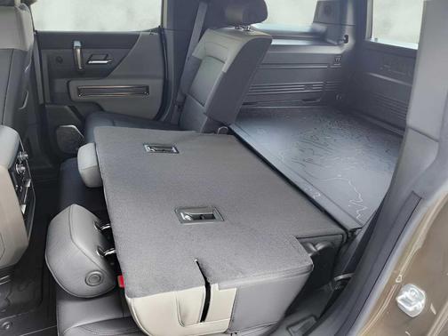 Deep 2025 GMC HUMMER EV SUV 2X