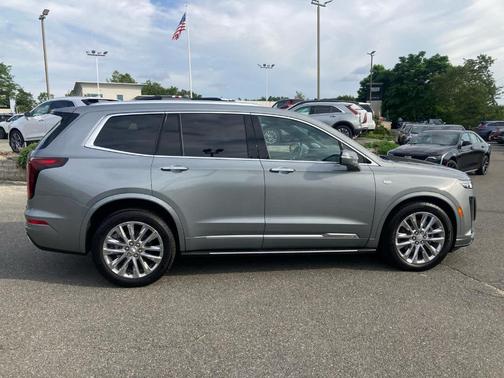2023 Cadillac XT6 Premium Luxury AWD
