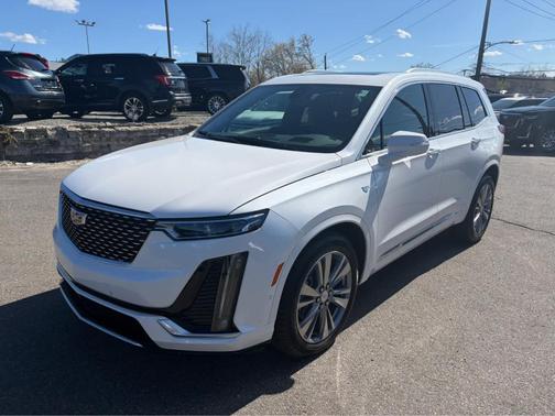 Crystal White Tri-Coat 2025 Cadillac XT6 Premium Luxury AWD