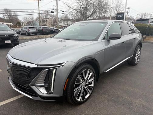 Silver Metallic 2026 Cadillac OPTIQ Luxury