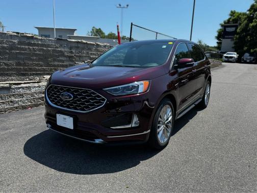 2021 Ford Edge Titanium