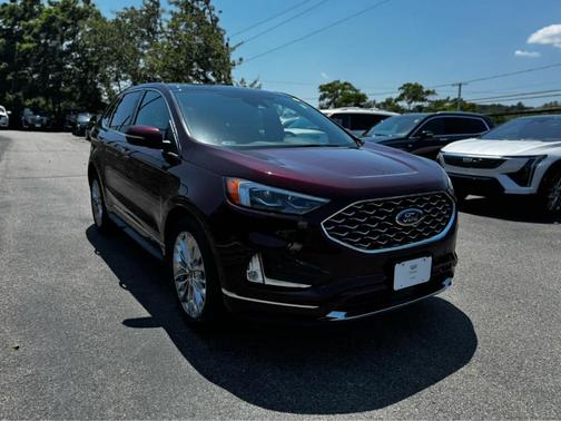 2021 Ford Edge Titanium