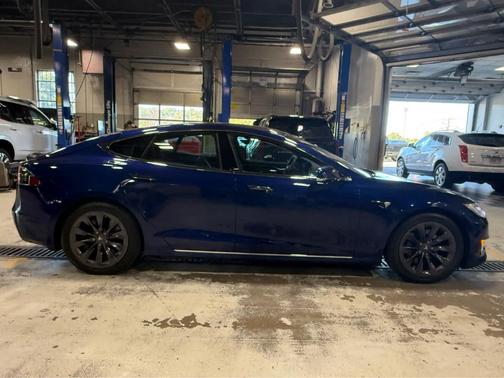 2018 Tesla Model S 75D
