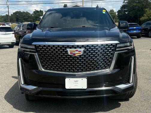 2024 Cadillac Escalade ESV Luxury