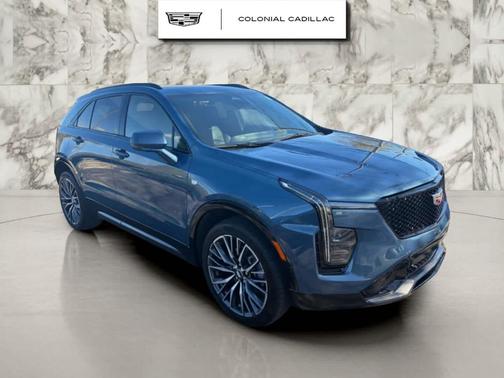 Deep Sea Metallic 2024 Cadillac XT4 Sport