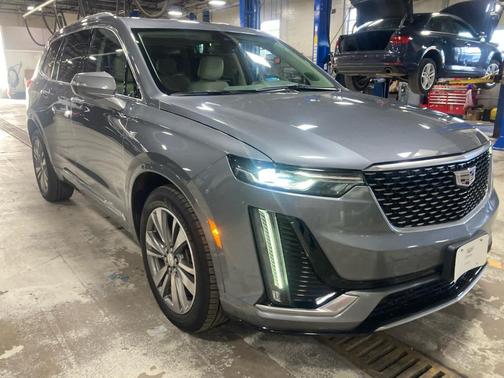 2021 Cadillac XT6 Premium Luxury AWD