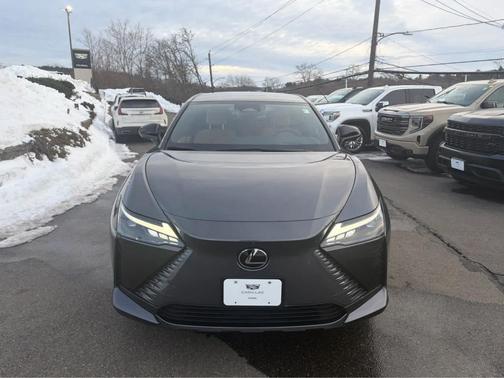 2023 Lexus RZ 450e Luxury