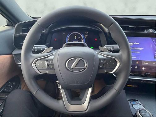 2023 Lexus RZ 450e Luxury