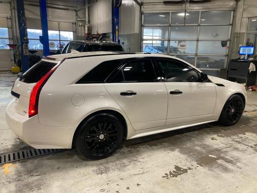 2011 Cadillac CTS Premium