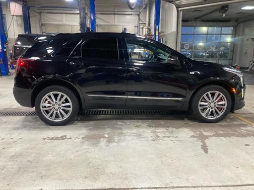 2023 Cadillac XT5 Sport