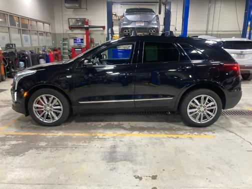 2023 Cadillac XT5 Sport