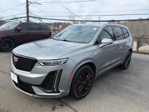 Silver Metallic 2023 Cadillac XT6 Sport AWD