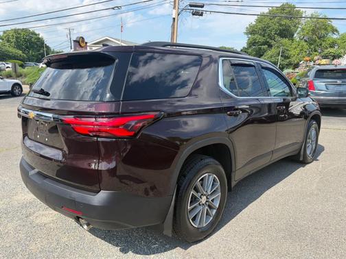 Black Cherry Metallic 2023 Chevrolet Traverse LT Leather