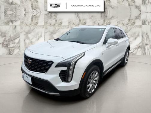 Crystal White Tri-Coat 2022 Cadillac XT4 Premium Luxury