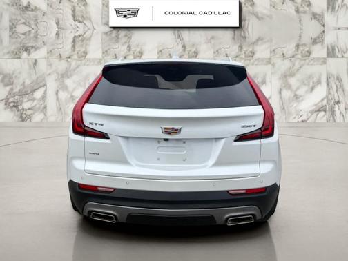 Crystal White Tri-Coat 2022 Cadillac XT4 Premium Luxury