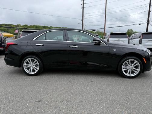 2024 Cadillac CT4 Luxury
